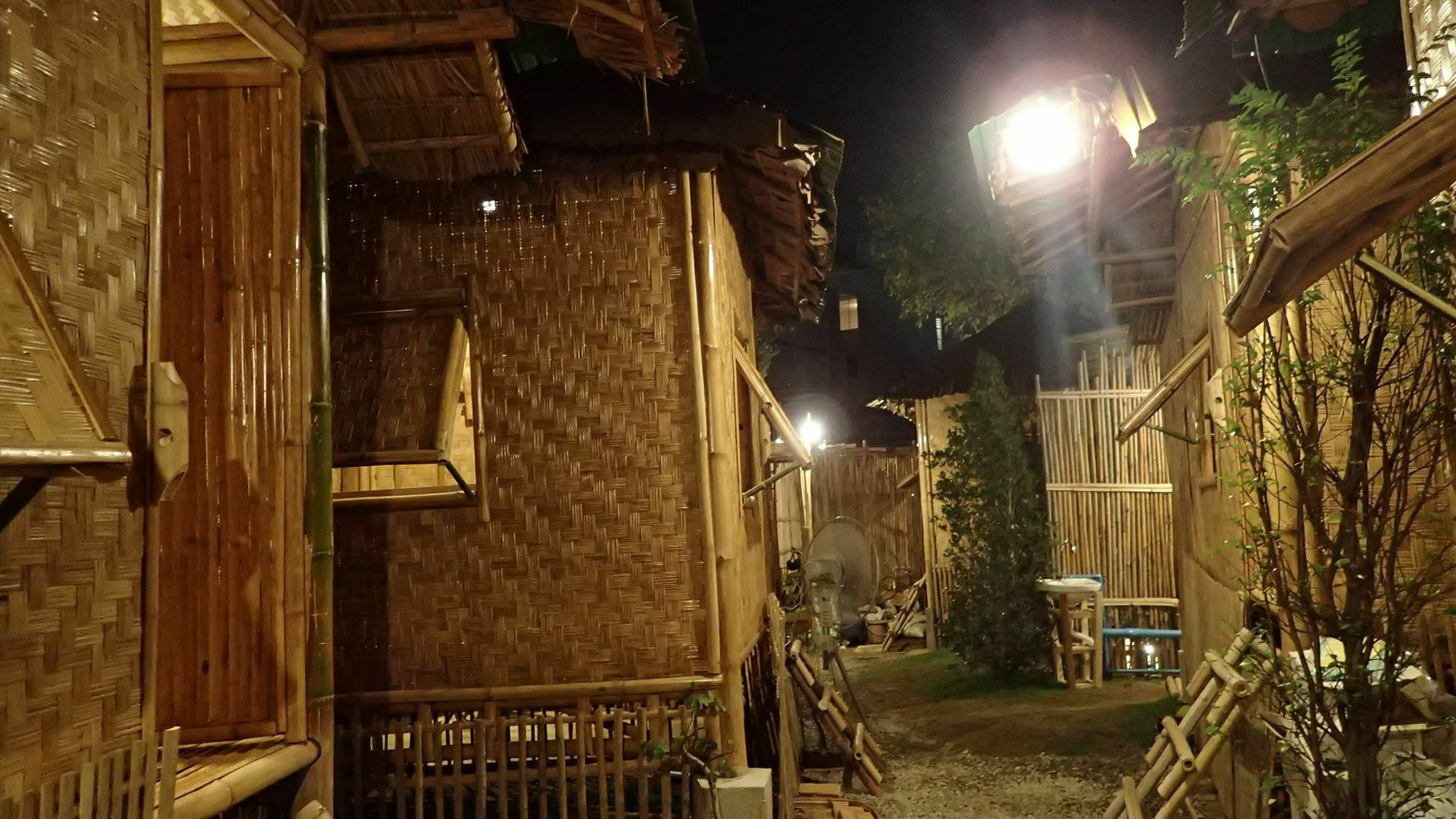 Fundee Story Guesthouse Bamboo House In Chiang Mai Old Town Εξωτερικό φωτογραφία