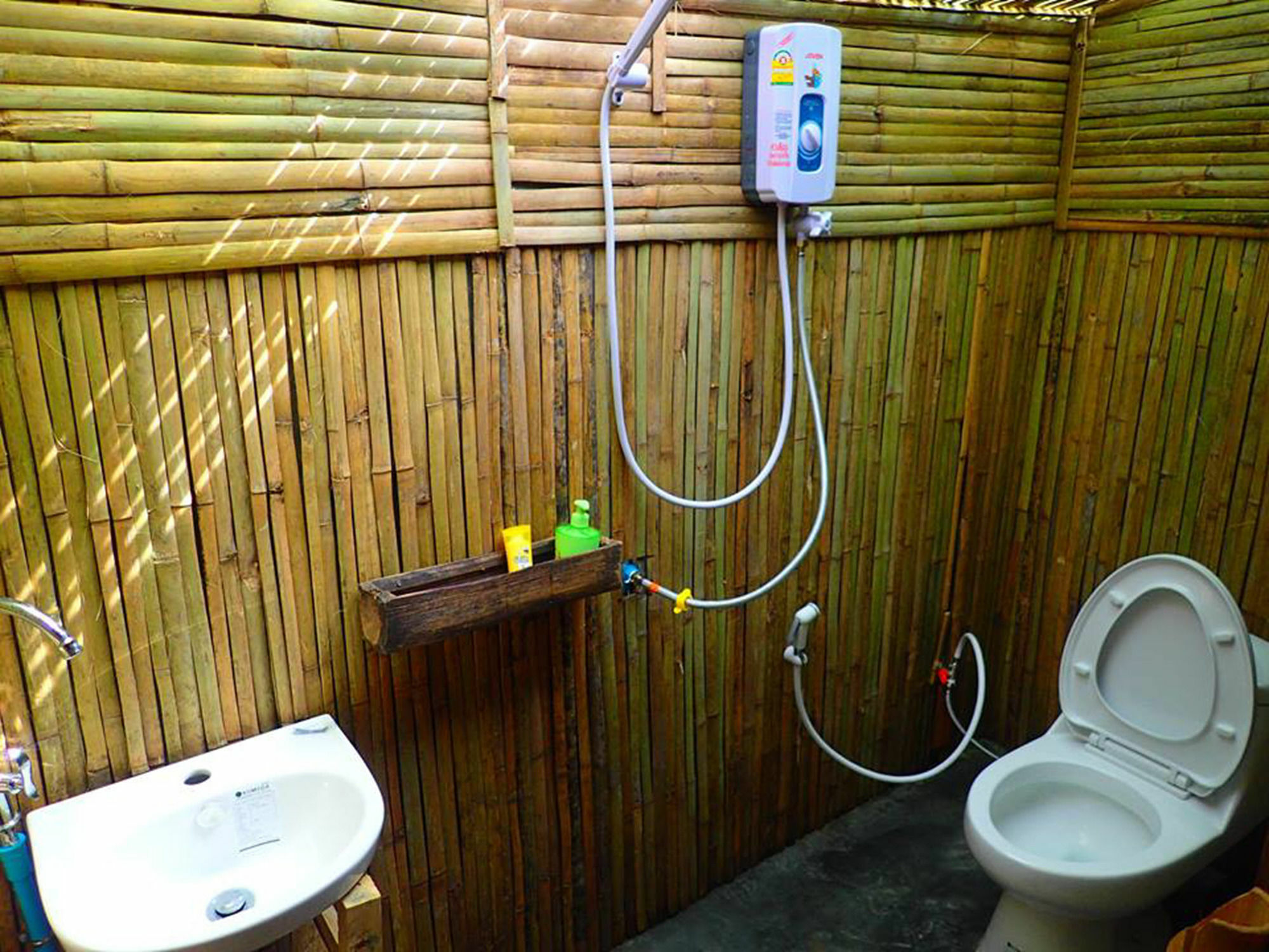 Fundee Story Guesthouse Bamboo House In Chiang Mai Old Town Εξωτερικό φωτογραφία